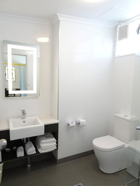 Ibis Styles Tamworth - Australia Shopping 1