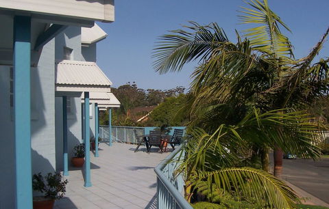 Breakers Apartments - Accommodation Australia 14
