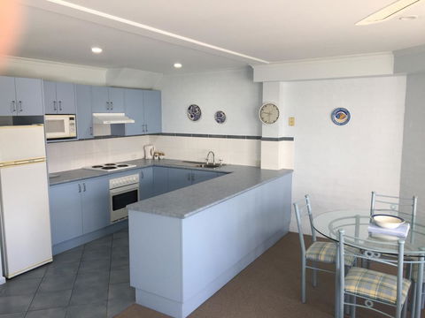 Breakers Apartments - Accommodation Australia 8