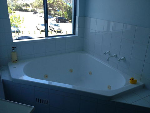 Breakers Apartments - Accommodation Australia 2