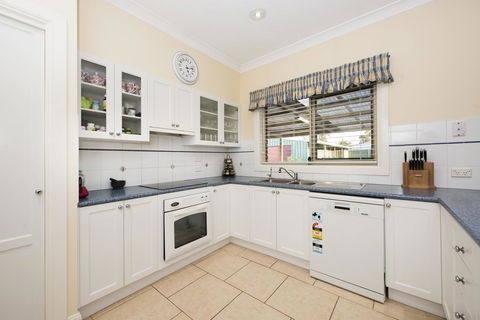 Colonial Court Villas - Accommodation Australia 9