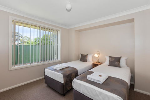 Colonial Court Villas - Accommodation Australia 37