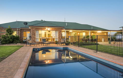 Colonial Court Villas - Accommodation Australia 2