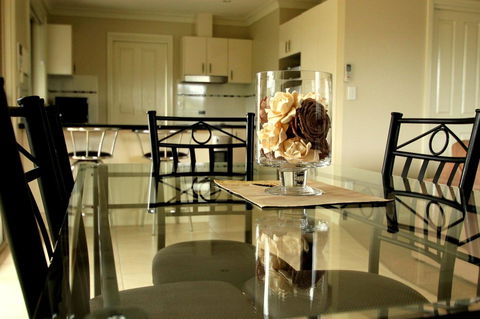 Colonial Court Villas - Accommodation Australia 23