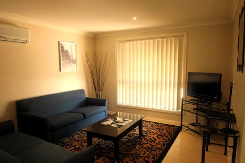 Colonial Court Villas - Accommodation Australia 31