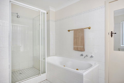 The Rotunda, Gerroa - Accommodation Australia 24