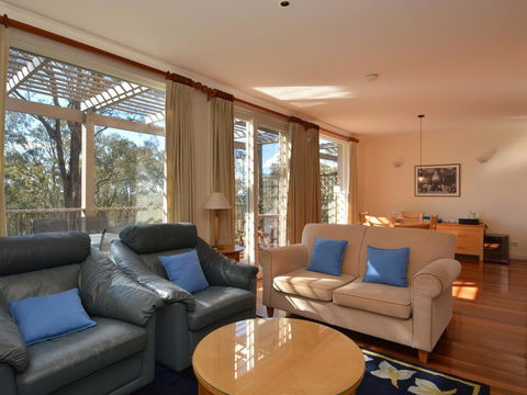 Villa 2br Prosecco Villa Located Within Cypress Lakes Resort - Accommodation Australia 3