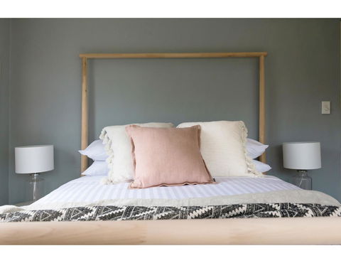 Beachside Getaway In Freshie W Parking - Accommodation Australia 11