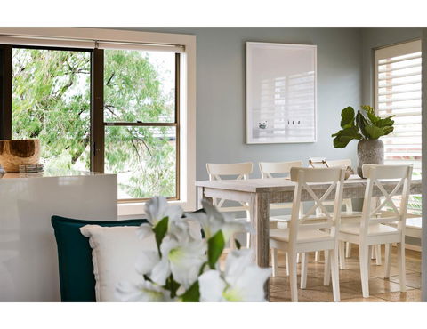Beachside Getaway In Freshie W Parking - Accommodation Australia 3
