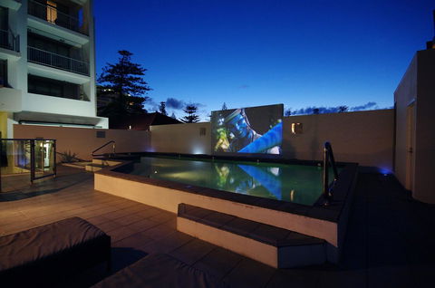 Macquarie Waters Boutique Apartment Hotel - Local Tourism 14