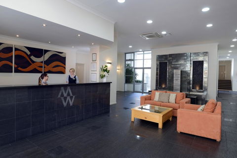 Macquarie Waters Boutique Apartment Hotel - Local Tourism 13