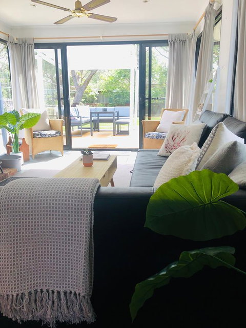 Little Blue Beach House - Local Tourism 14