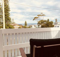 Little Blue Beach House - Australia Shopping