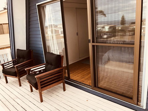 Little Blue Beach House - Local Tourism 3