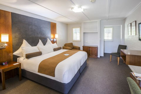 Crowne Plaza Hawkesbury Valley, An IHG Hotel - Australia Shopping 27