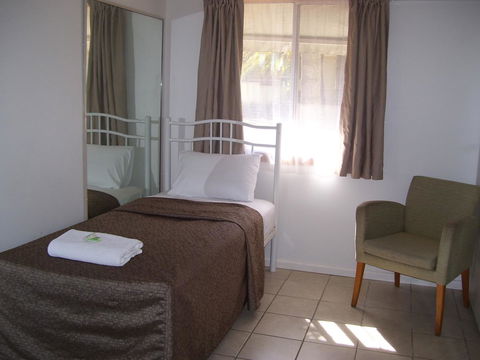 Glenwood Tourist Park & Motel - Accommodation Australia 23