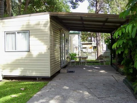 Glenwood Tourist Park & Motel - Accommodation Australia 7