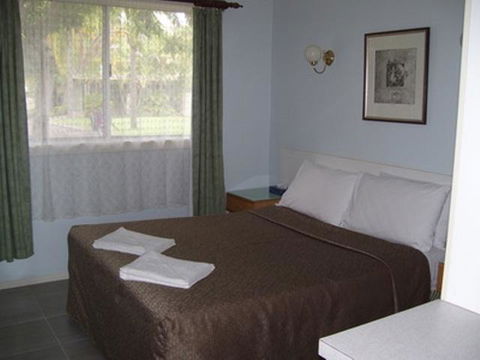 Glenwood Tourist Park & Motel - Accommodation Australia 13