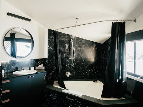 Waves Byron Bay - Accommodation Australia 22