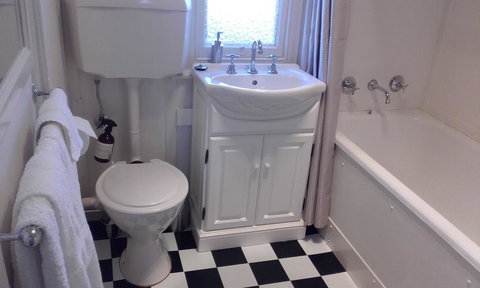 182 Anson Street - Australia Shopping 5