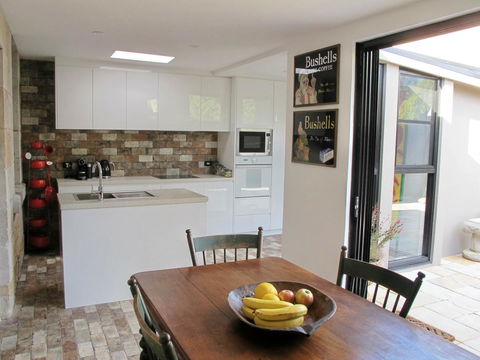 Apple Tree Cottage - Accommodation Australia 4