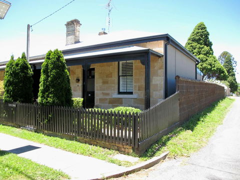 Apple Tree Cottage - Accommodation Australia 1