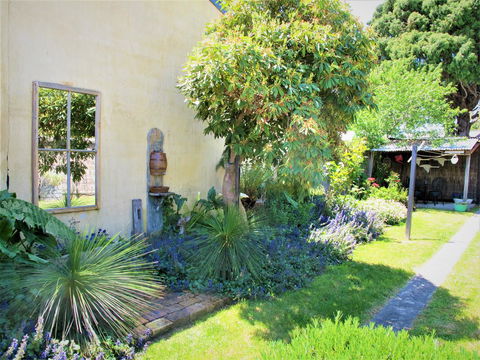 Apple Tree Cottage - Accommodation Australia 23