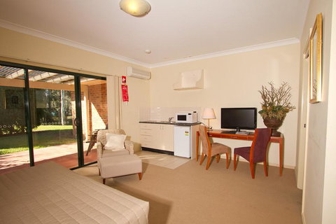 Potters Apartments - Accommodation Australia 15