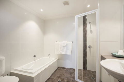 Beachfront 2 - Accommodation Australia 14