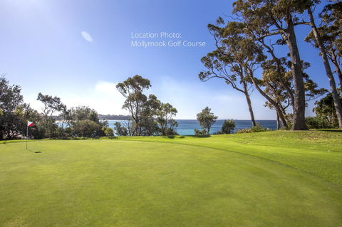 Beachfront 2 - Accommodation Australia 21