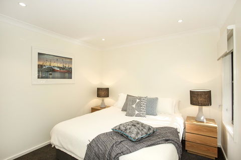 Beachfront 2 - Accommodation Australia 17
