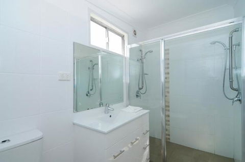 Huskisson Holiday Motel Cabins - Accommodation Australia 31