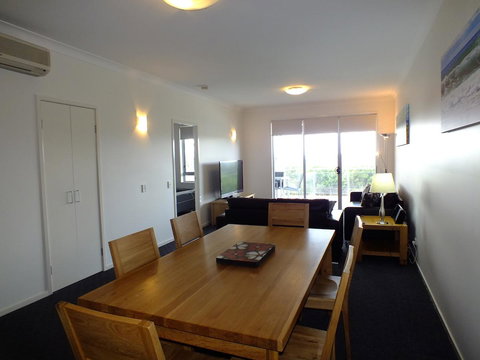 Pacific Marina Apartments - Accommodation Australia 37