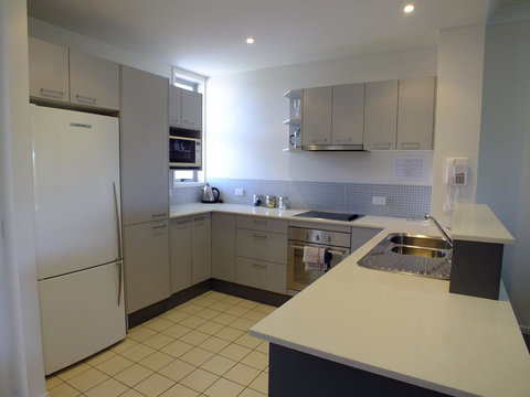 Pacific Marina Apartments - Accommodation Australia 9