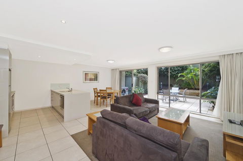 Flynns Beach Resort - Accommodation Australia 2