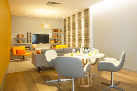 Novotel Sydney Darling Harbour - Accommodation Australia 27