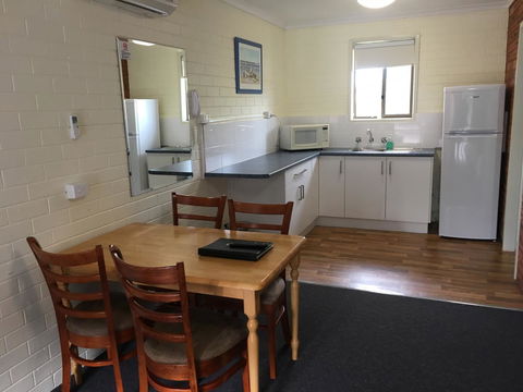 Pelican Motor Inn - Accommodation Australia 13