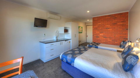 Pelican Motor Inn - Accommodation Australia 3