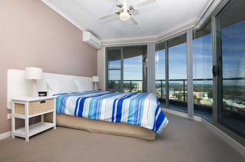 Sails Apartments - Australia Shopping 8