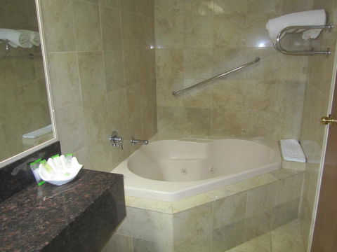 Best Western Plus Goulburn - Accommodation Australia 29