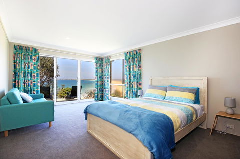 Neptune I Absolute Beachfront I Stunning Views - Australia Shopping 16