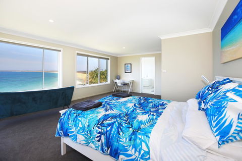 Neptune I Absolute Beachfront I Stunning Views - Australia Shopping 11