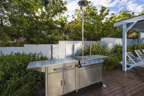 Oaks Nelson Bay Lure Suites - Accommodation Australia 7