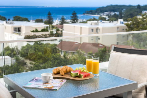 Oaks Nelson Bay Lure Suites - Accommodation Australia 6