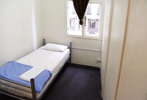 Maze Backpackers - Sydney - Local Tourism 13