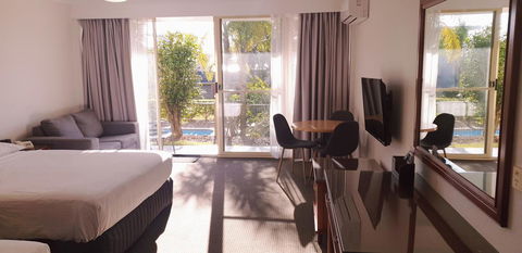 Marina Resort - Accommodation Australia 43