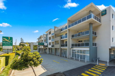 Quality Suites Pioneer Sands - Accommodation Australia 1