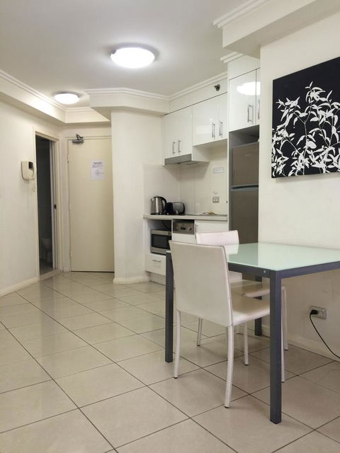 Fiori Apartments - Accommodation Australia 8