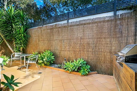 Holiday Home Fairy Bower Road Manly FAB05 - Accommodation Australia 6