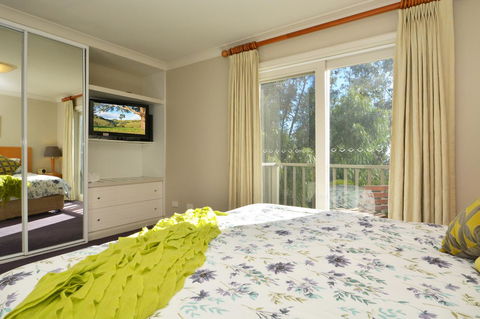 Villa 3br Chianti Villa Located Within Cypress Lakes Resort - Accommodation Australia 12